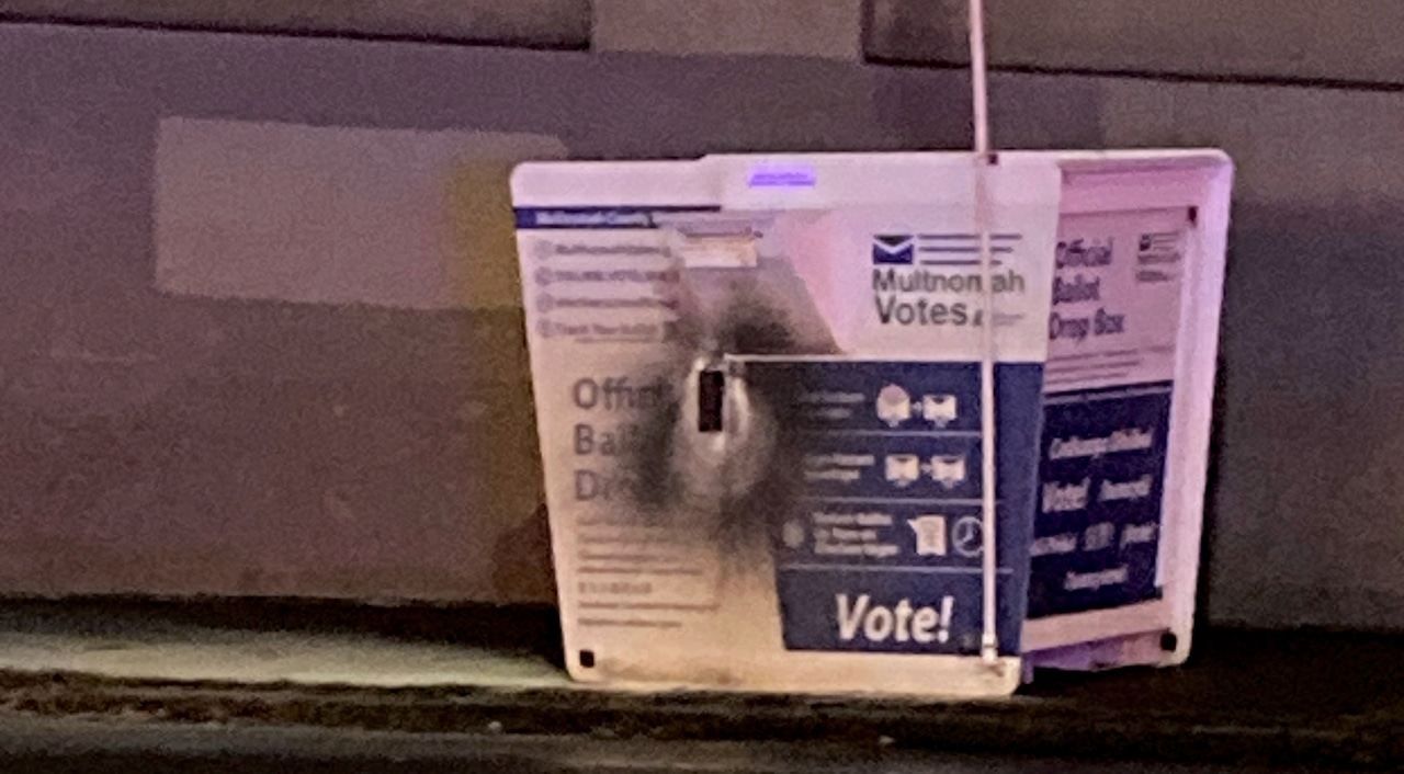 2 ballot drop boxes set on fire in Portland/Vancouver area; ‘hundre...